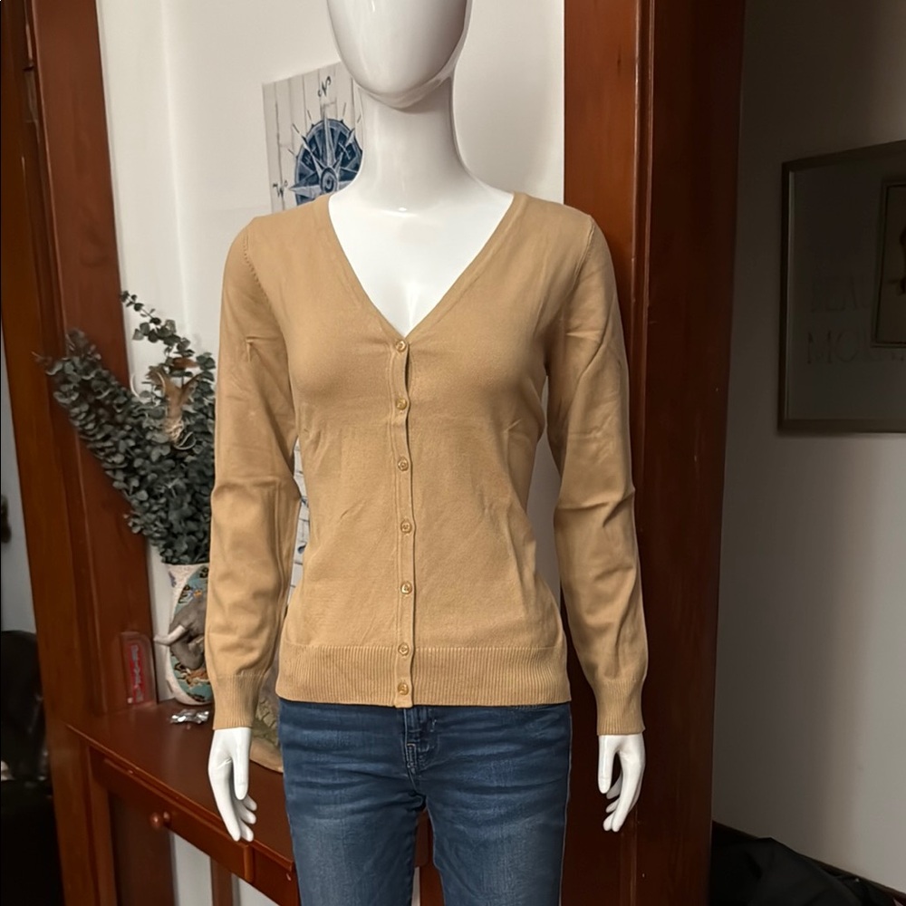 NWT northern reflections seize small Classic Tan Women's Sweater